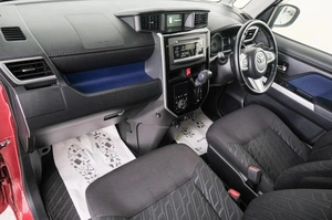 Минивэн Toyota Roomy 2017 года, 939000 рублей, Красноярск
