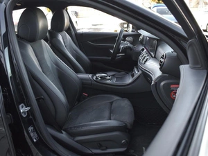 Седан Mercedes-benz E-класс 2019 года, 3300000 рублей, Краснодар