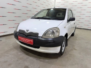 Хетчбэк Toyota Vitz 2000 года, 249000 рублей, Красноярск