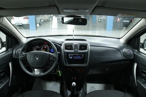 Хетчбэк Renault Sandero Stepway 2018 года, 998000 рублей, Солонцы