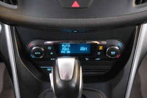 Внедорожник Ford Kuga 2016 года, 1599000 рублей, Омск