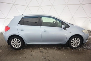 Хэтчбек Toyota Auris 2007 года, 630000 рублей, Орёл