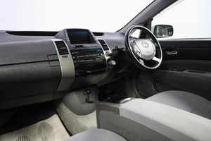 Лифтбек Toyota Prius 2008 года, 849000 рублей, Новосибирск