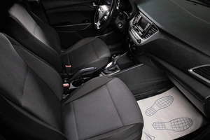 Седан Hyundai Solaris 2017 года, 1469000 рублей, Сургут