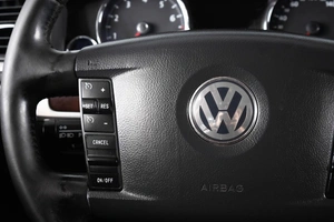 Внедорожник Volkswagen Touareg 2007 года, 999000 рублей, Пермь