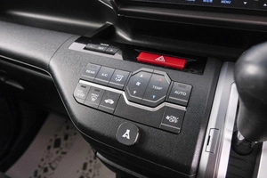 Минивэн Honda Stepwgn Spada 2014 года, 1559000 рублей, Красноярск