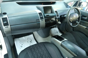 Лифтбек Toyota Prius 2008 года, 489000 рублей, Омск