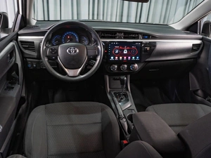 Седан Toyota Corolla 2013 года, 1399000 рублей, Тюмень