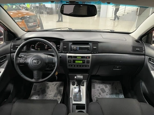 Хетчбэк Toyota Corolla 2005 года, 637000 рублей, Солонцы