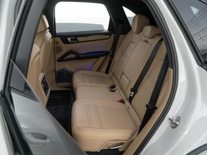 Внедорожник Porsche Cayenne GTS 2021 года, 12598999 рублей, Москва