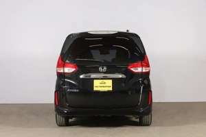 Минивэн Honda Freed 2018 года, 1699000 рублей, Новосибирск