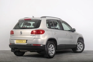 Внедорожник Volkswagen Tiguan 2013 года, 1629000 рублей, Томск