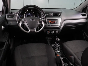 Седан Kia Rio 2017 года, 1060000 рублей, Воронеж
