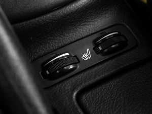 Седан Toyota Avensis 2004 года, 699000 рублей, Тюмень