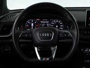 Внедорожник Audi Q5 2018 года, 4068444 рублей, Москва