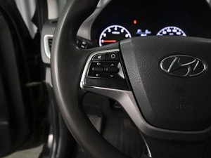 Седан Hyundai Solaris 2018 года, 1014000 рублей, Ставрополь