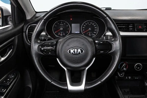 Седан Kia Rio 2017 года, 929000 рублей, Челябинск