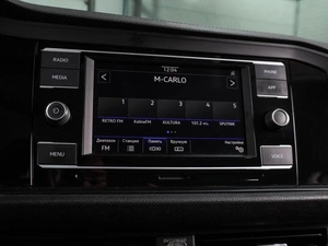 Седан Volkswagen Jetta 2019 года, 1998000 рублей, Воронеж