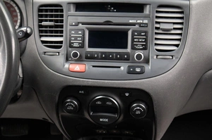 Седан Kia Rio 2010 года, 539000 рублей, Оренбург