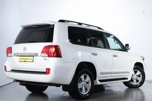 Внедорожник Toyota Land Cruiser 2013 года, 4029000 рублей, Челябинск