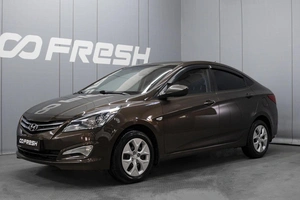 Седан Hyundai Solaris 2015 года, 980000 рублей, Омск