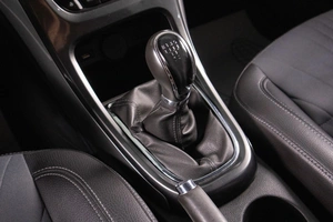 Хетчбэк Opel Astra 2013 года, 759000 рублей, Сургут