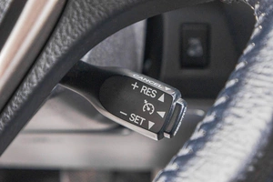 Внедорожник Toyota RAV4 2015 года, 2399000 рублей, Барнаул