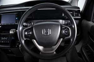 Минивэн Honda Stepwgn 2015 года, 1649000 рублей, Пермь