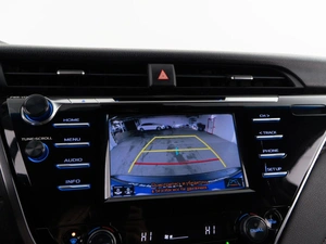 Седан Toyota Camry 2018 года, 2687444 рублей, Москва