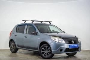 Хетчбэк Renault Sandero 2011 года, 529000 рублей, Оренбург