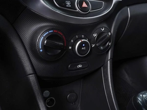 Седан Hyundai Solaris 2013 года, 650000 рублей, Ростов-на-Дону