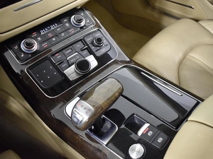Седан Audi A8 2013 года, 1994900 рублей, Казань