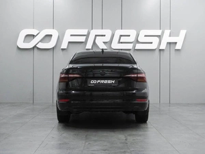 Седан Volkswagen Jetta 2019 года, 1998000 рублей, Воронеж