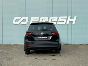 Внедорожник Volkswagen Tiguan 2019 года, 2399000 рублей, Ижевск