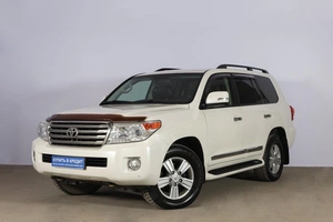 Внедорожник Toyota Land Cruiser 2013 года, 4199000 рублей, Новосибирск