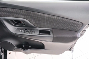Хетчбэк Toyota Vitz 2019 года, 899000 рублей, Красноярск