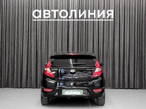 Хетчбэк Hyundai Solaris 2013 года, 899000 рублей, Красноярск