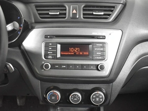 Седан Kia Rio 2015 года, 875200 рублей, Казань