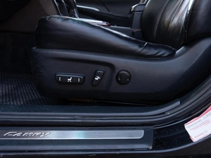 Седан Toyota Camry 2012 года, 1599000 рублей, Саратов