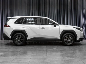 Внедорожник Toyota RAV4 2026 года, 4999000 рублей, Тюмень