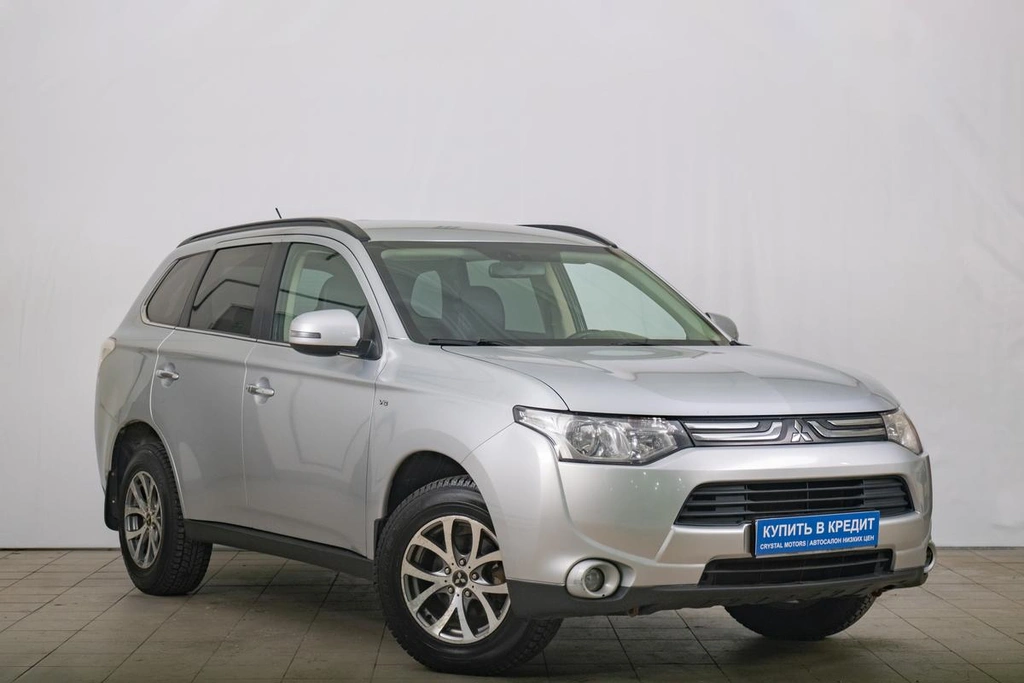 Внедорожник Mitsubishi Outlander 2013 года, 1999000 рублей, Томск