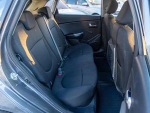 Хетчбэк Kia Rio 2017 года, 899000 рублей, Саратов