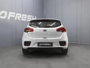 Хетчбэк Kia Ceed 2015 года, 970000 рублей, Омск