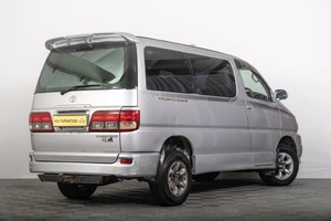Минивэн Toyota Touring Hiace 2000 года, 699000 рублей, Томск
