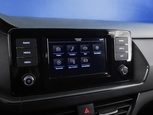 Лифтбек Volkswagen Polo 2022 года, 1599077 рублей, Москва