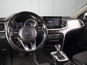 Универсал Kia Ceed 2021 года, 1770000 рублей, Омск