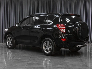 Внедорожник Toyota RAV4 2011 года, 1399000 рублей, Тюмень