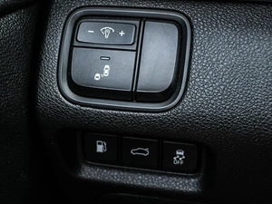 Седан Kia K5 2018 года, 1599000 рублей, Кирилловка