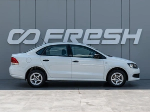 Седан Volkswagen Polo 2014 года, 940000 рублей, Краснодар