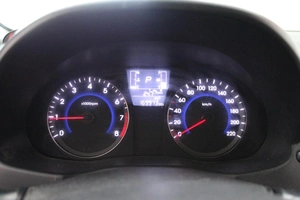 Седан Hyundai Solaris 2014 года, 915000 рублей, Смоленск